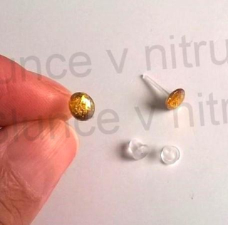 Puzetové náušnice hypoalergenní pecičky hnědá (BB490)