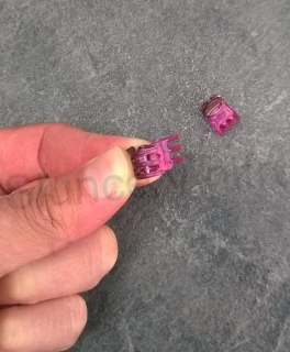 Mini skřipec do vlasů 1,4 x 1 cm tmavě fialové (H183)