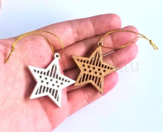 Dřevěné vánoční ozdoby hvězdičky s glitry (H182)