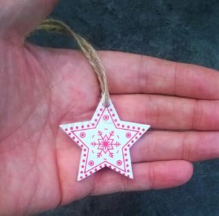 Dřevěná vánoční  hvězdička - bílá (H186)