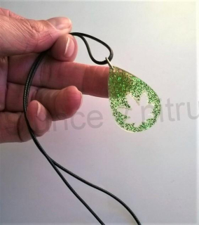 Orgonitový přívěšek tráva s koženou šňůrkou (PP120)