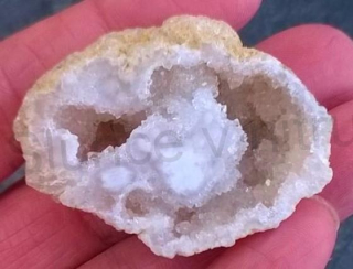 Sněžný Křišťál geoda 39,70g (Maroko) (X656)