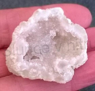 Sněžný Křišťál geoda 21,5g (Maroko) (X660)