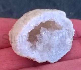 Sněžný Křišťál geoda 27,5g  (Maroko) (X664)