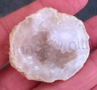 Sněžný Křišťál geoda 40,1g (Maroko) (X667)
