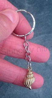 Přívěsek na klíče - mušle (D651)