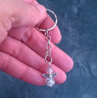 Přívěsek na klíče - andílek pro štěstí (H218)