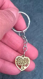 Přívěsek na klíče - Strom života v srdci (H246)