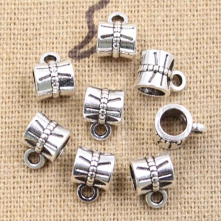 Slitinový korálek s očkem 10 × 7 mm – starožitná platina (AA292)
