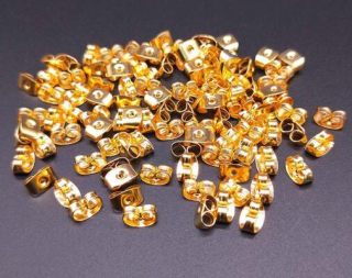 Náušnicová zarážka motýlek zlatá 6 x 4 x 3 mm | 1 Pár (AA80)