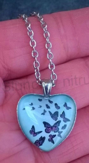 Náhrdelník s přívěškem srdce a motýlem (BD486)
