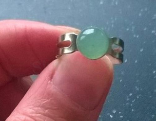 Nastavitelný minerální prsten aventurín 8,3 x 8,3 mm (X720)