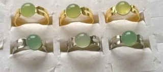 Nastavitelný minerální prsten aventurín 8,3 x 8,3 mm (X720)