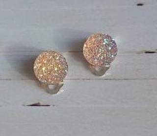 Náušnice klipsy světle oranžová měnicí (BB602)