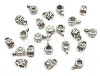 Slitinový korálek s očkem 8 x 5,5 x 4,5 mm (AA92)