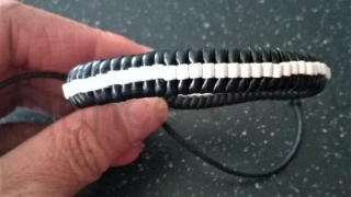 Kožený náramek nastavitelný pletený černo bilý (BC499)