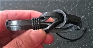 Kožený náramek nastavitelný pletený (BC513)