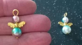 Andílek pro štěstí duhový - talisman - zlatý (H303)