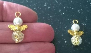 Andílek pro štěstí  květinový - talisman - zlatý (H308)