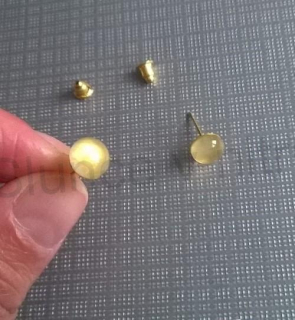 Puzetové náušnice achátové 8 x 8 mm (X820)