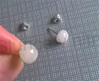 Puzetové náušnice růženínové 8 x 8 mm (X824)