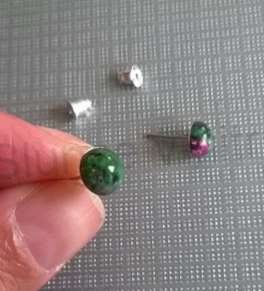 Puzetové náušnice rubín v zoisitu (X840)