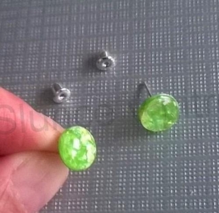 Puzetové náušnice syntetický opál (BB617)