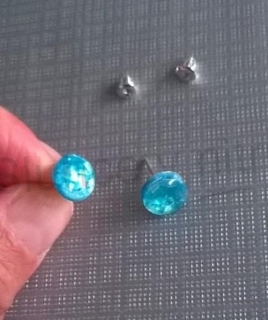 Puzetové náušnice syntetický opál (BB620)