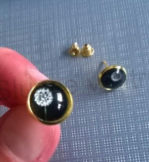 Puzetové náušnice z chirurgické oceli kytičkové (BB645)