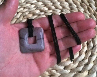 Náhrdelník donut čtverec 35 mm - Jaspis (X884)