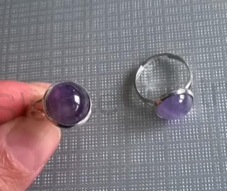 Nastavitelný minerální prsten ametyst 12 x 12 mm (X899)