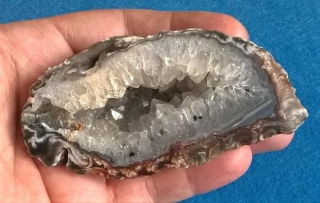 Achát peříčkový - geoda 170 g - (Brazílie)  (X953)