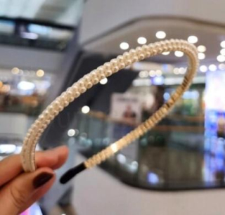 Čelenka z voskovaných perliček (H321)