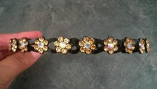 Čelenka kytičkovaná s kamínky barevné (H325)