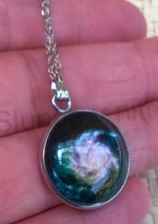 Náhrdelník s přívěškem vesmír (BD522)