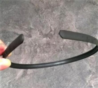 Čelenka klasická jemná černá (H343)