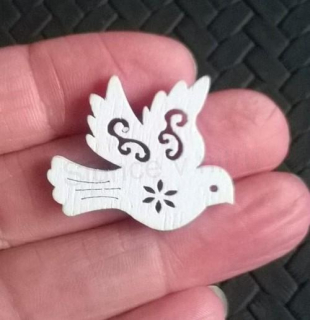 Dřevěné výřezy - ozdoba holubička, ptáček (V36)