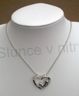 Náhrdelník s přívěškem kočka, kočička s krystaly v srdci (BD582)