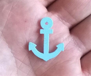 Dřevěný výřez – ozdoba Kotva 25 mm světle modrá (V93)