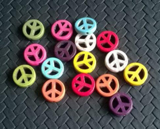 Tyrkysový symbol míru z minerálů - 15 mm (X1241)