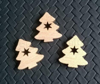 Dřevěné výřezy - ozdoby strom (V97)