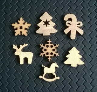 Dřevěné výřezy - ozdoby mix více variant (V97)