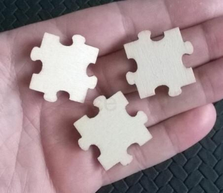 Dřevěné výřezy - ozdoby puzzle (V122)