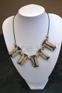 Modní Retro náhrdelník s imitací dřeva (BD593)