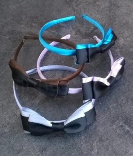 Čelenka klasická barevná s mašlí (H392)