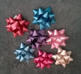 Dárková stužka, rozeta 7 cm (E671)