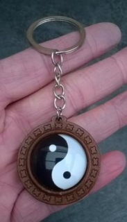 Přívěsek, klíčenka na klíče - Jin a Jang - dřevěný (D704)