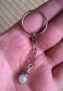 Přívěsek na klíče - zvoneček pro štěstí čirý (H397)