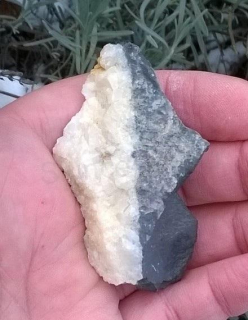 Drúza kalcitu 30 g (Česká Republika) (X1381)