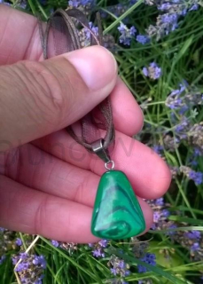 Náhrdelník přívěšek s malachitem (X1387)